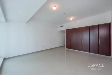 Apartment til salg i Dubai Marina, Dubai, UAE 3 soveværelser, 366 kvm № 650327 - foto 7