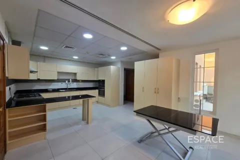 فيلا للإيجار في المرابع العربية، دبي، الإمارات العربية المتحدة 6 غرفة نوم ، 790 متر مربع ، رقم 650322 - صورة 18