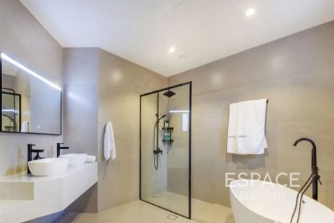 Vila u Palm Jumeirah, Dubai, UAE 4 spavaćih soba, 465 m2 Br. 658572 - fotografija 11