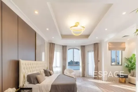Vila u Palm Jumeirah, Dubai, UAE 4 spavaćih soba, 465 m2 Br. 658572 - fotografija 10