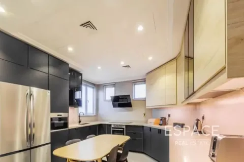 Vila u Palm Jumeirah, Dubai, UAE 4 spavaćih soba, 465 m2 Br. 658572 - fotografija 4