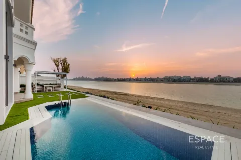 Vila u Palm Jumeirah, Dubai, UAE 4 spavaćih soba, 465 m2 Br. 658572 - fotografija 1