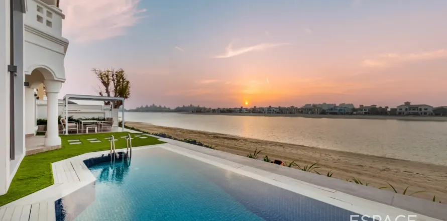 Vila u Palm Jumeirah, Dubai, UAE 465 m2, 4 spavaćih soba Br. 658572