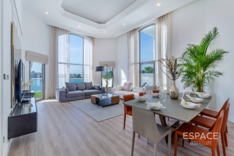 Vila u Palm Jumeirah, Dubai, UAE 4 spavaćih soba, 465 m2 Br. 658572 - fotografija 3