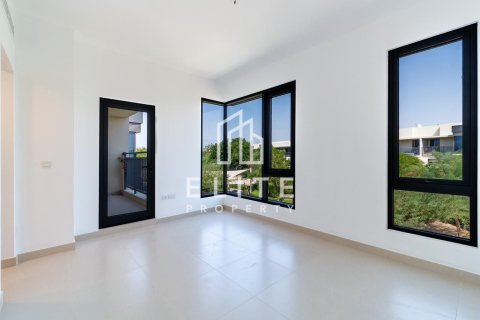 Vila v Dubai Hills Estate, SAE 4 spálne, 228 m2 č. 736414
