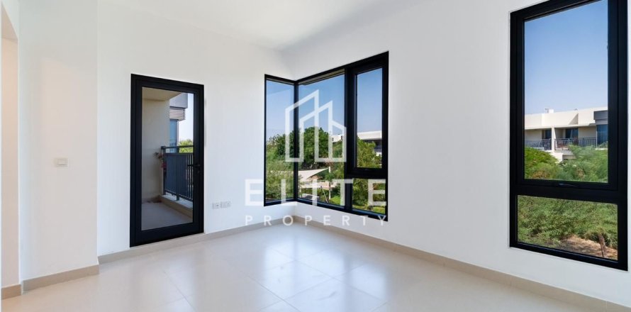ویلا در Dubai Hills Estate، Dubai ، امارات متحده عربی 4 خوابه ، 228 متر مربع.  شماره 736414