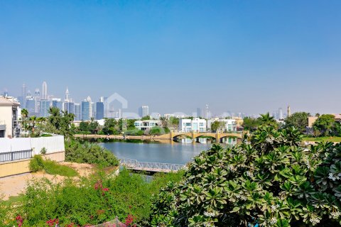 Vilë në Jumeirah Islands, Dubai, Emiratet e Bashkuara Arabe 5 dhoma gjumi, 539 m2. № 721940
