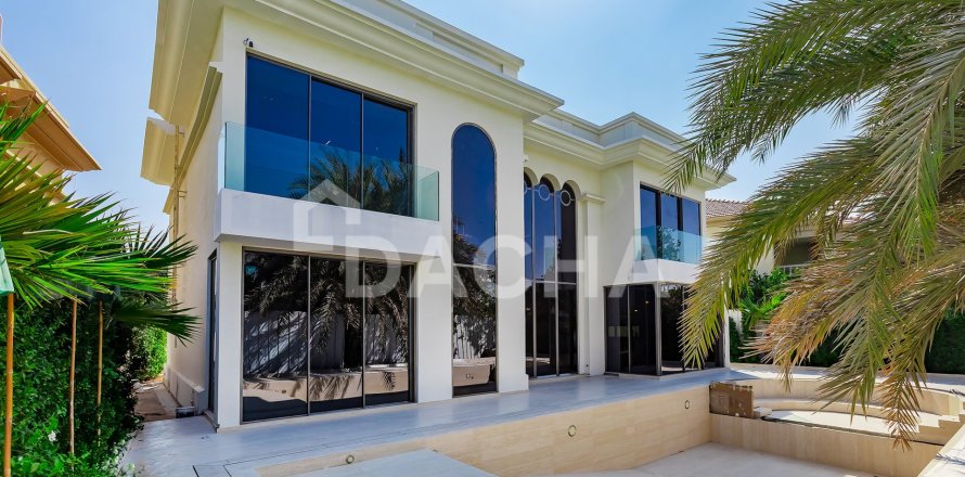 Villa in Jumeirah Islands, Dubai, VAE: 5 Schlafzimmer, 539 m2 Nr. 721940