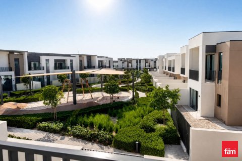 Kamienica w Dubai, ZEA 3 sypialnie, 144.8 mkw. nr 721658