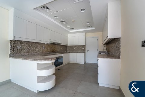 Motor City, Dubai, UAE의 판매용 빌라 침실 3개, 240제곱미터 번호 670970 - 사진 5