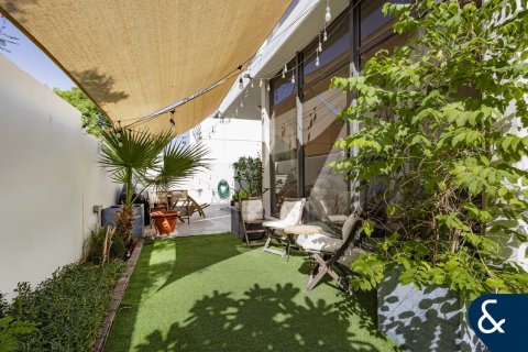 Villa till försäljning i DAMAC Hills (Akoya by DAMAC), Dubai, UAE 6 sovrum, 457 kvm Nr. 670972 - fotografi 4