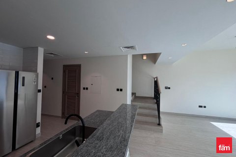 Dubai, संयुक्त अरब अमीरात में विला, 4 बेडरूम, 144 वर्ग मीटर, संख्या 687208 - फ़ोटो 13