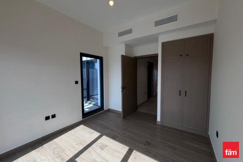 Dubai, संयुक्त अरब अमीरात में विला, 4 बेडरूम, 144 वर्ग मीटर, संख्या 687208 - फ़ोटो 7