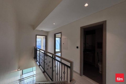 Dubai, संयुक्त अरब अमीरात में विला, 4 बेडरूम, 144 वर्ग मीटर, संख्या 687208 - फ़ोटो 9