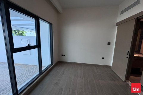 Dubai, संयुक्त अरब अमीरात में विला, 4 बेडरूम, 144 वर्ग मीटर, संख्या 687208 - फ़ोटो 3