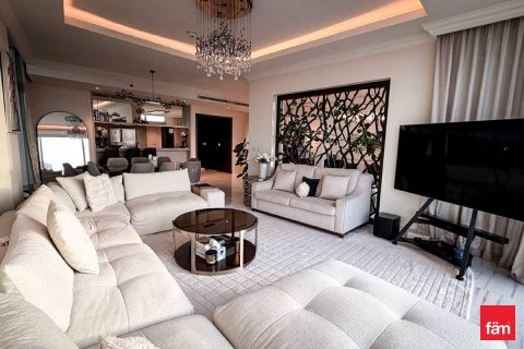 Apartment til salg i Downtown Dubai (Downtown Burj Dubai), Dubai, UAE 3 soveværelser, 30148.7 kvm № 687203 - foto 3