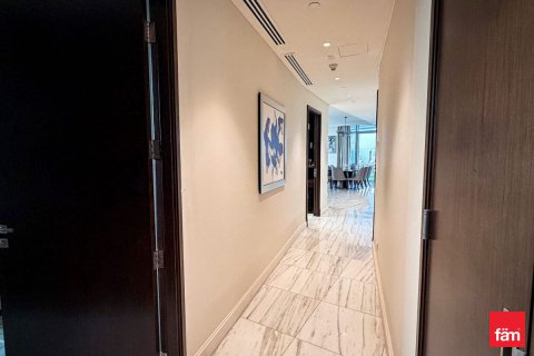 Apartment til salg i Downtown Dubai (Downtown Burj Dubai), Dubai, UAE 3 soveværelser, 30148.7 kvm № 687203 - foto 29