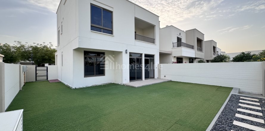 خانه شهری در Town Square، Dubai ، امارات متحده عربی 4 خوابه ، 302 متر مربع.  شماره 719712
