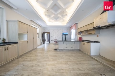 Vilë në Al Barsha, Dubai, Emiratet e Bashkuara Arabe 5 dhoma gjumi, 910.5 m2. № 726675 - Foto 6