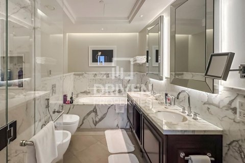 Apartment in Downtown Dubai (Downtown Burj Dubai), UAE 2 bedrooms, 162.67 sq.m. № 756621 - photo 10