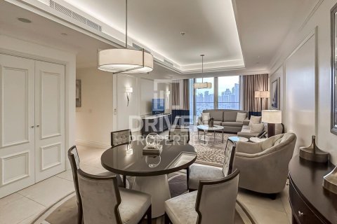 Apartment in Downtown Dubai (Downtown Burj Dubai), UAE 2 bedrooms, 162.67 sq.m. № 756621 - photo 2