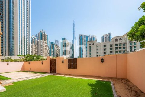 Appartement te koop in Downtown Dubai (Downtown Burj Dubai), Dubai, VAE 1 slaapkamer, 227 vr.m., nr 642742 - foto 11