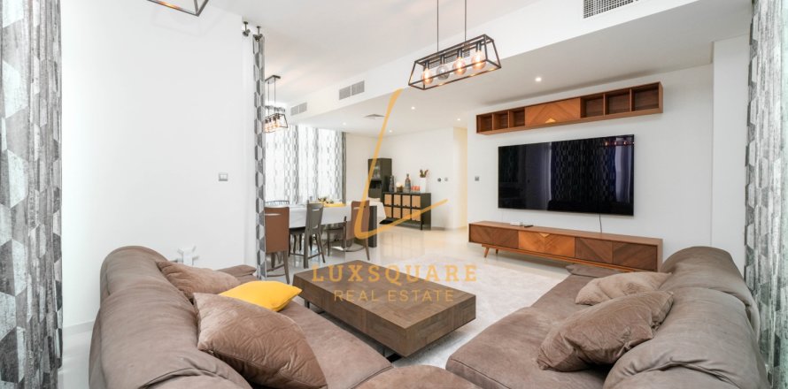 Villa en DAMAC Hills (Akoya by DAMAC), Dubai, EAU 6 dormitorios, 307 m² № 658773