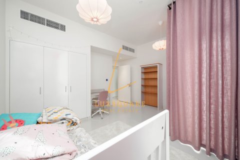 Villa en venta en DAMAC Hills (Akoya by DAMAC), Dubai, EAU 6 dormitorios, 307 m2 № 658773 - foto 17