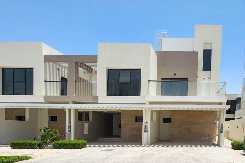 Adosado en venta en DAMAC Hills (Akoya by DAMAC), Dubai, EAU 4 dormitorios, 169 m2 № 658770 - foto 1