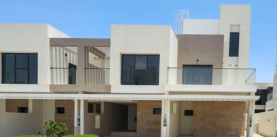 Adosado en DAMAC Hills (Akoya by DAMAC), Dubai, EAU 4 dormitorios, 169 m² № 658770