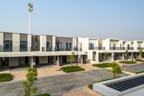 Villa zur Miete in Dubai South (Dubai World Central), Dubai, VAE 3 Schlafzimmer, 141.02675400 m2 Nr. 766541 - Foto 17