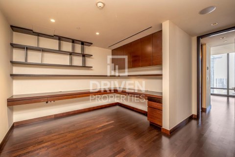 Appartement à vendre à Downtown Dubai (Downtown Burj Dubai), Dubai, EAU 3 chambres, 217 m2 № 653417 - photo 12