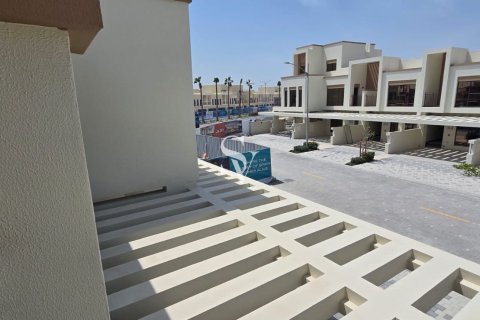 Radový dom v Damac Lagoons, Dubai, SAE 4 spálne, 145 m2 č. 713190 - Fotografia 13