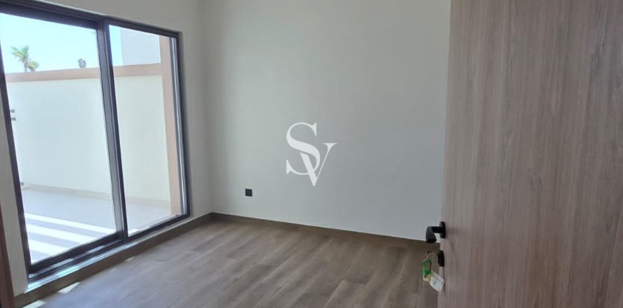 Radový dom v Damac Lagoons, Dubai, SAE 4 spálne, 145 m2 č. 713190