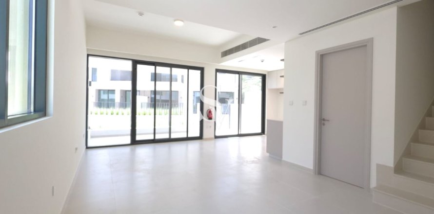 Adosado en Arabian Ranches 3, Dubai, EAU 3 dormitorios, 123 m² № 713191