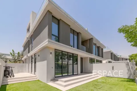 Villa te huur in Dubai Hills Estate, Dubai, VAE 3 slaapkamers, 273 vr.m., nr 738263 - foto 1