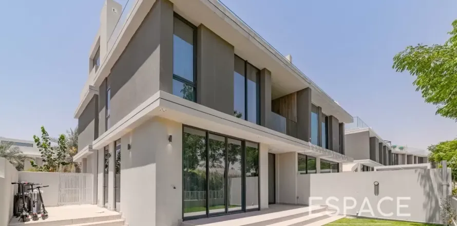 Villa in Dubai Hills Estate, Dubai, VAE 3 slaapkamers, 273 vr.m. nr 738263
