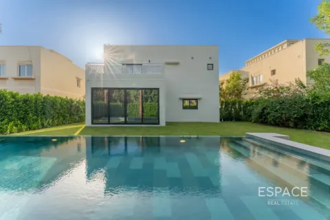 Villa itt: Meadows, Dubai, EAE, 5 hálószoba, 375 m², azonosító: 738265 - fénykép 18