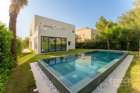Villa à louer à Meadows, Dubai, EAU 5 chambres, 375 m2 № 738265 - photo 2