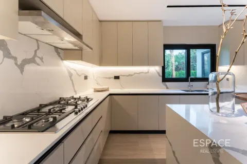 Villa itt: Meadows, Dubai, EAE, 5 hálószoba, 375 m², azonosító: 738265 - fénykép 7