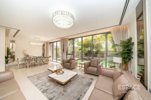 Villa para arrendamento em Dubai Hills Estate, Dubai, EAU 4 quartos, 358 m2 № 738264 - foto 2