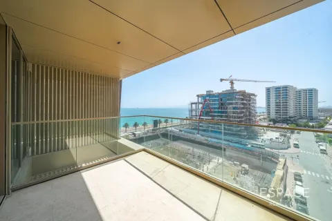 Apartmán v Palm Jumeirah, Dubai, SAE 2 spálne, 137 m2 č. 738249 - Fotografia 1