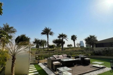 Вилла DAMAC Hills (Akoya by DAMAC), Дубай, БАӘ-да 5 жатын бөлмелер, 640 м² № 728701 - фото 11
