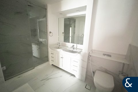 Apartamento para arrendamento em Palm Jumeirah, Dubai, EAU 1 quarto, 121 m2 № 668207 - foto 8