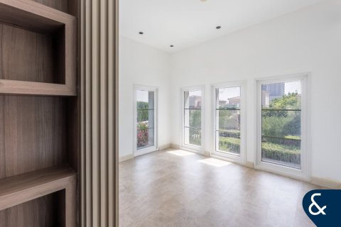 Vila di Jumeirah Village Circle, Dubai, UAE 3 bilik tidur, 665 meter persegi № 668210 - foto 15