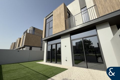 ویلا برای اجاره در Mudon، Dubai، امارات متحده عربی 4 خوابه ، 247 متر مربع ، شماره 668208 - تصویر 1