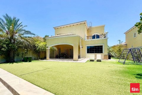 Villa te huur in Jumeirah Park, Dubai, VAE 4 slaapkamers, 790.4 vr.m., nr 720991 - foto 2