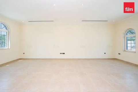 Villa te huur in Jumeirah Park, Dubai, VAE 4 slaapkamers, 790.4 vr.m., nr 720991 - foto 11
