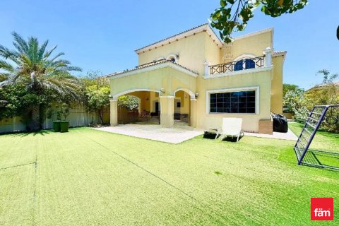 Villa te huur in Jumeirah Park, Dubai, VAE 4 slaapkamers, 790.4 vr.m., nr 720991 - foto 12
