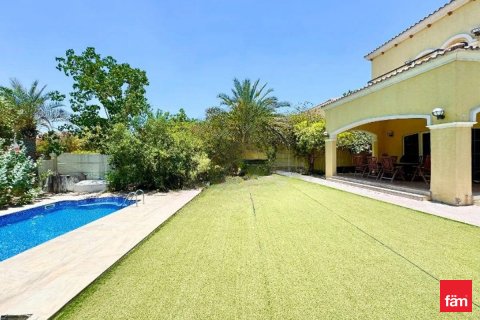 Villa te huur in Jumeirah Park, Dubai, VAE 4 slaapkamers, 790.4 vr.m., nr 720991 - foto 3